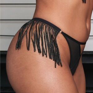 LOVE VERA RHINESTONE FRINGE THONG BLACK SIZE 1X NWOT